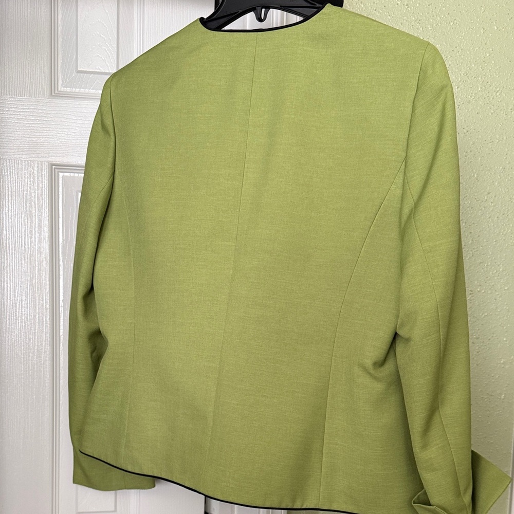 Black Label Women's Lime Blazer with Black Trim - Picture 5 of 6